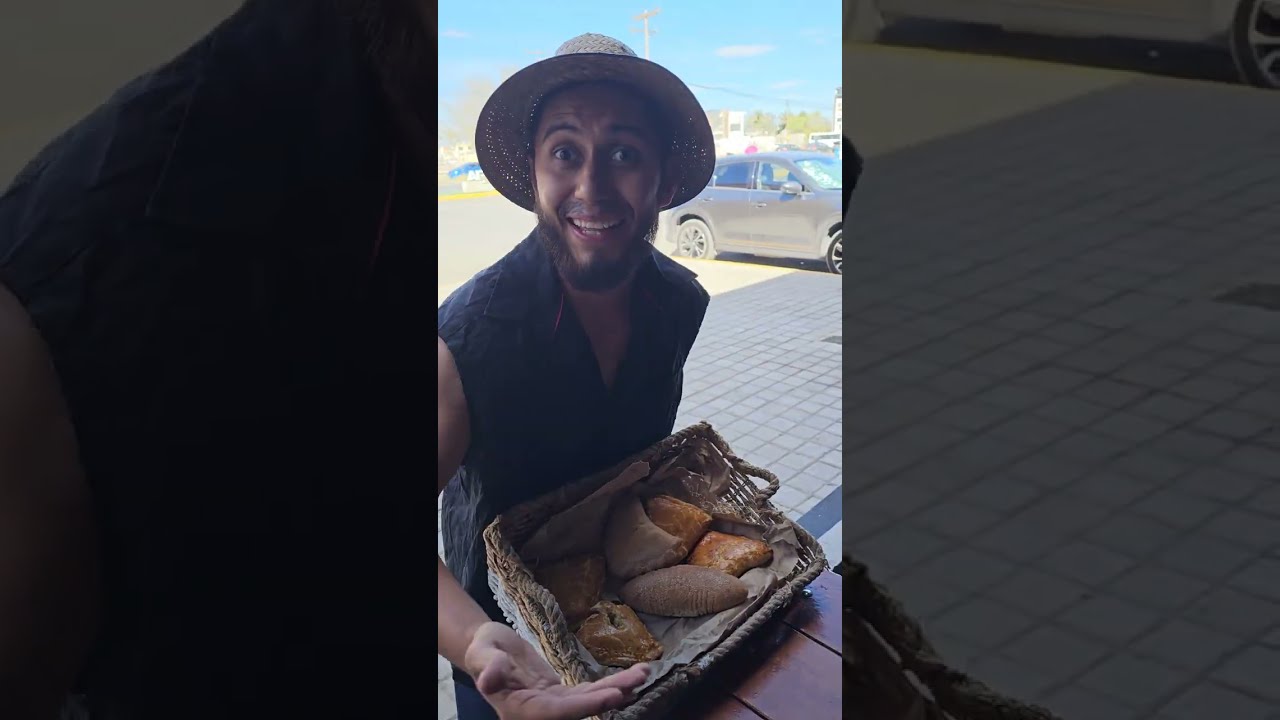 Taco empanadas se enoja porque no le compran 😕