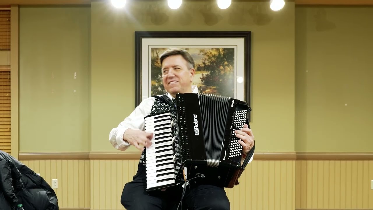 Roll Out the Barrel |  Accordion | Pat Septak