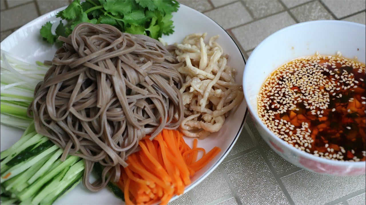 荞麦面的好吃做法，这样做的荞麦面一个人就能吃一盆，好吃不发胖 #美食 #美食分享 #美食教程
