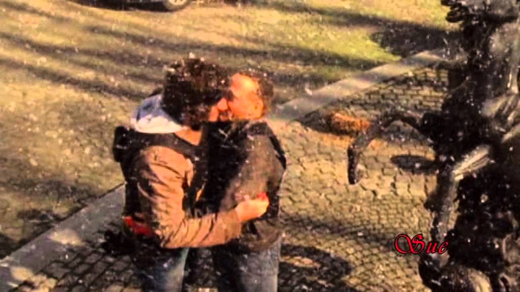 Tom Beck-Frohe Weihnachten! /  Happy Christmas!