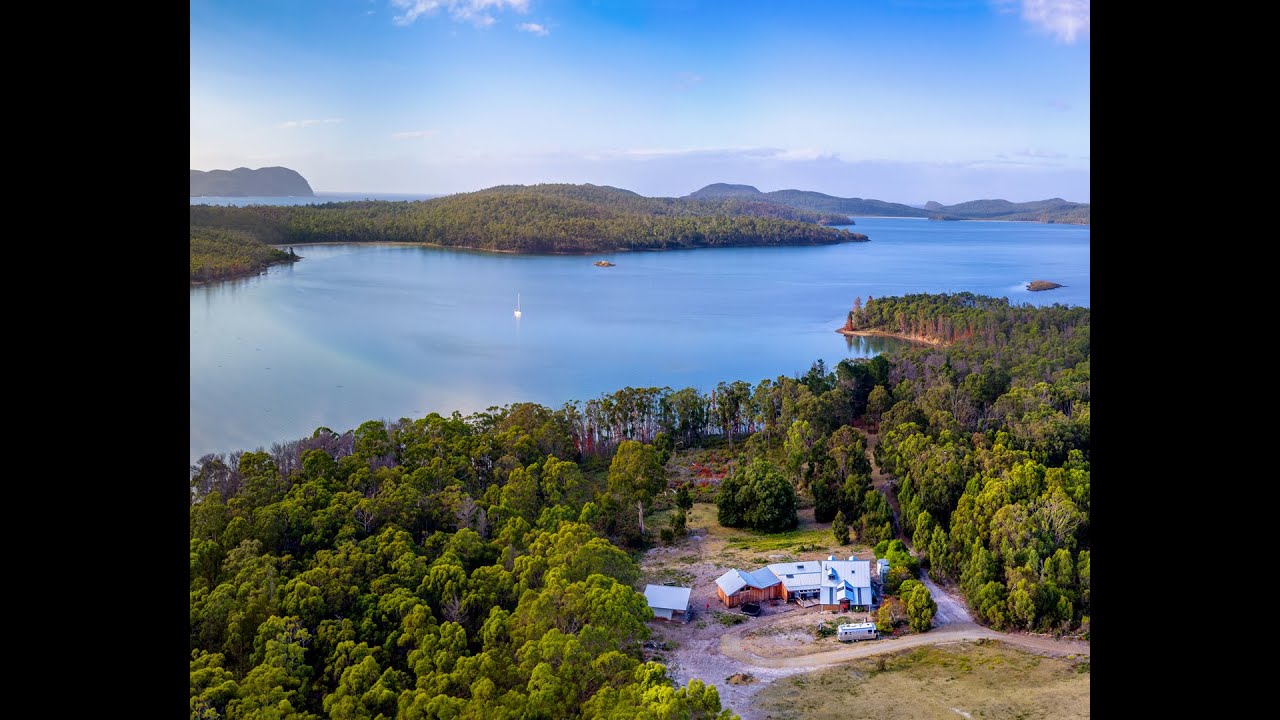 TravelOz, Channel 7, Greg Grainger Bruny Island with Park Trek