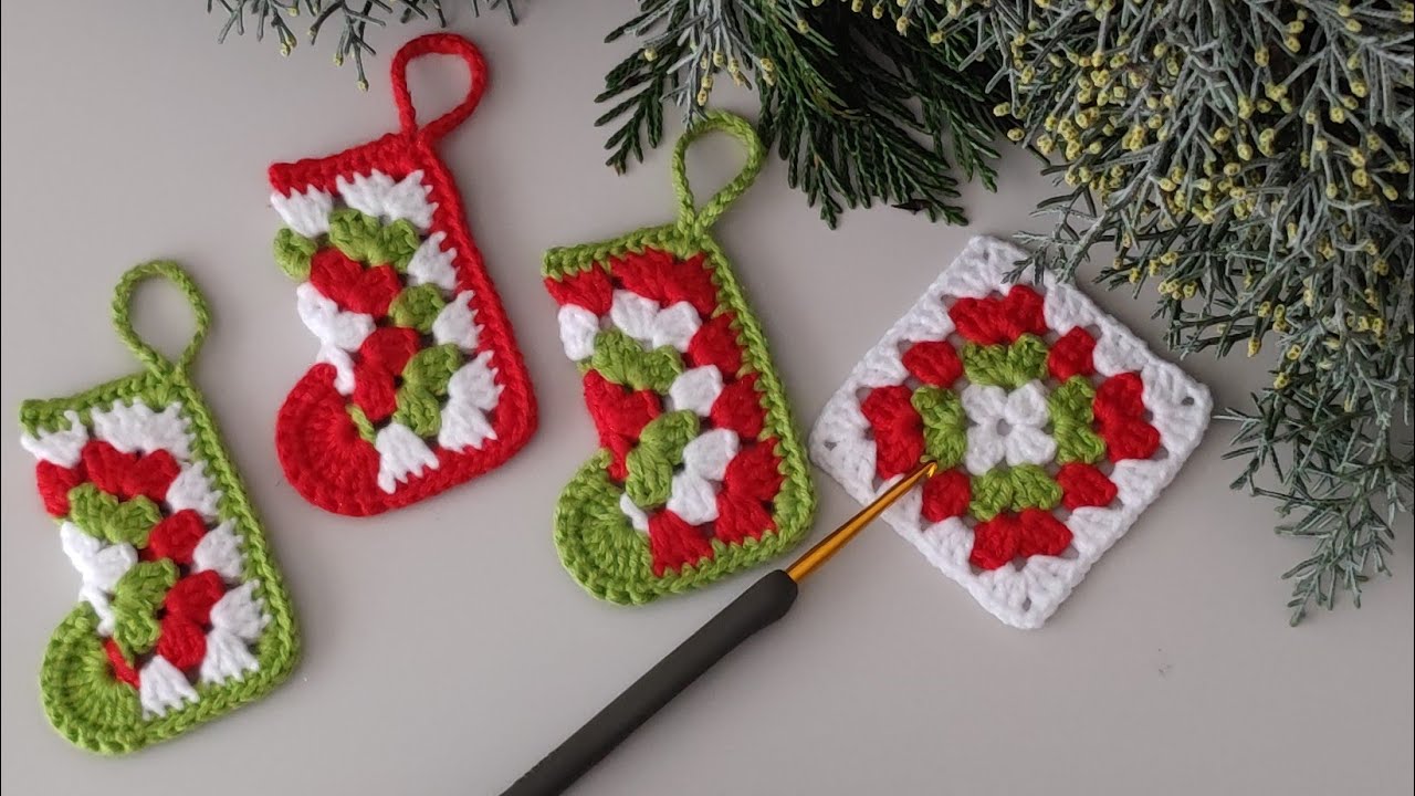 🎄🧦10-минутный самый простой и милый способ связать крючком квадратные рождественские чулки