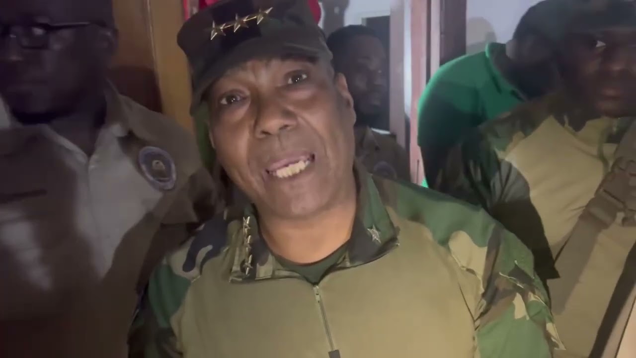 Yon delegasyon lame Dayiti rive nan Jakm&egrave;l y&egrave;swa, Yon fason pou yo founi je gade.