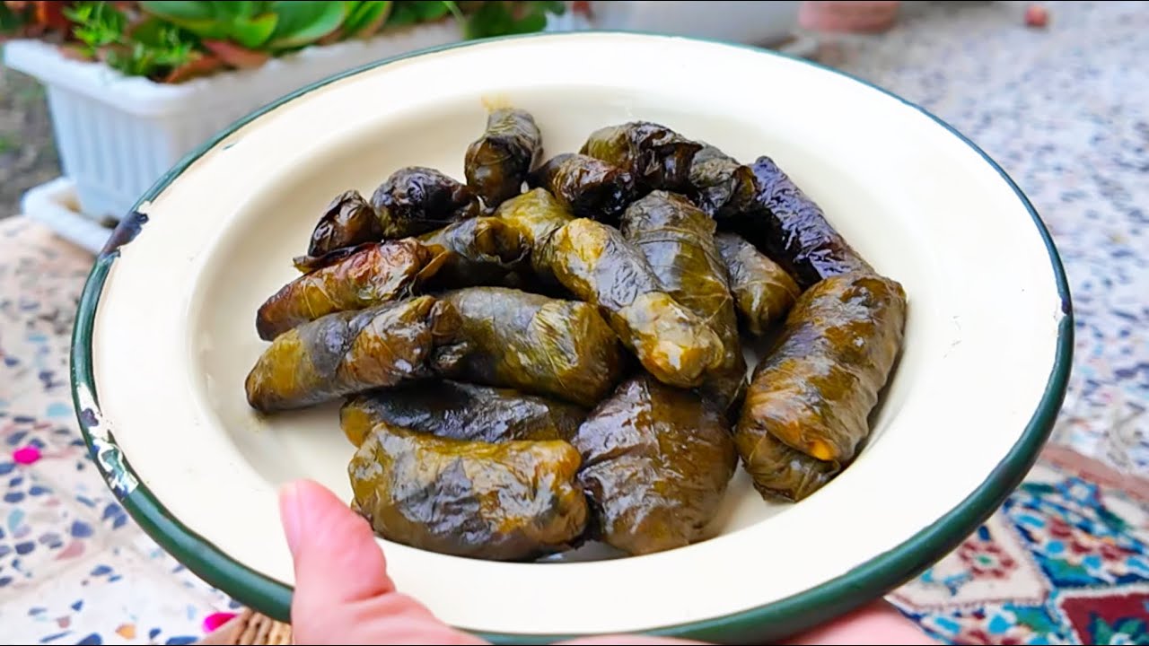 TURKISH STYLE SARMA 🍇 | COOKING VILLAGE | PICKING FRESH GRAPE LEAVES | DOLMA|