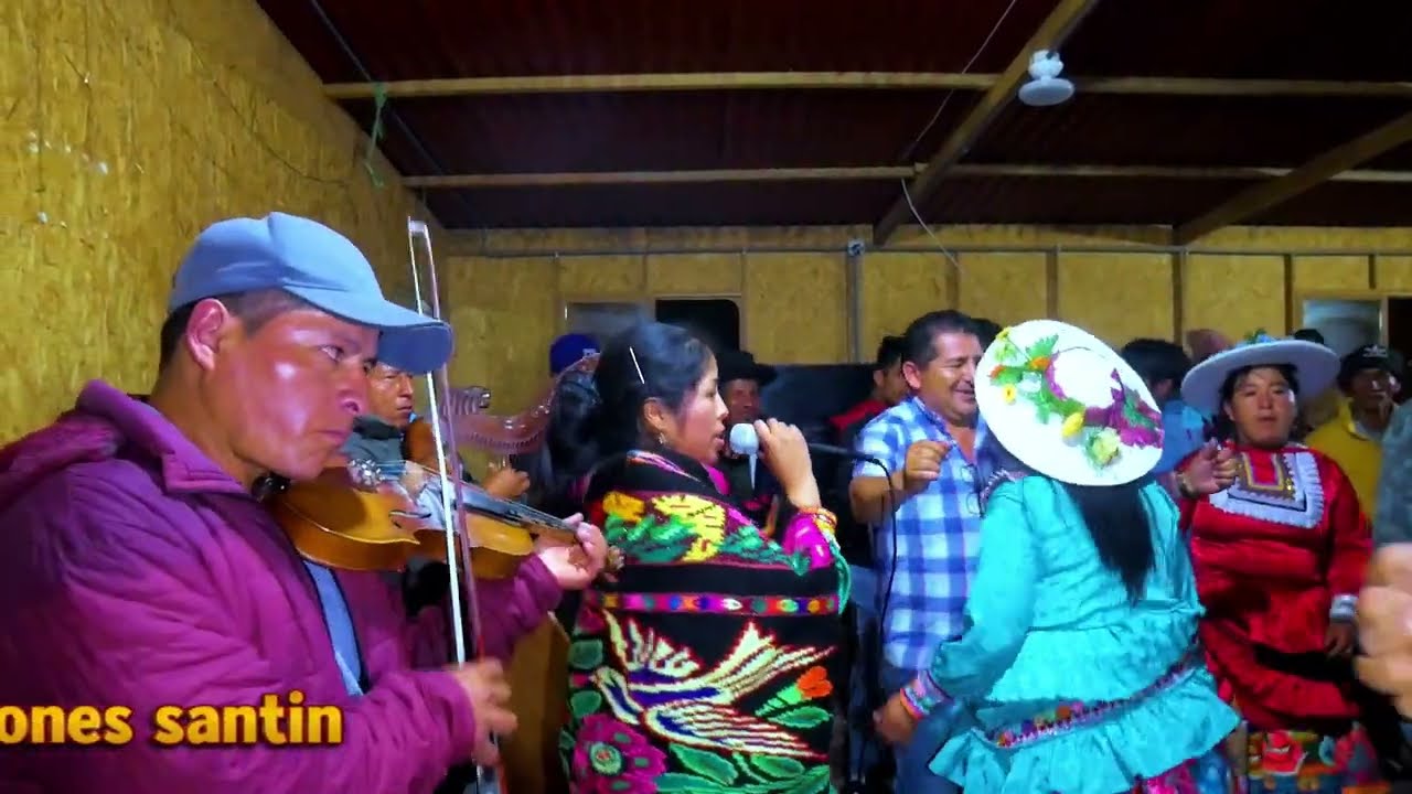 CONJUNTO LOS GENIALES DEL FOLKLOR Y LILIANA SANCHES
