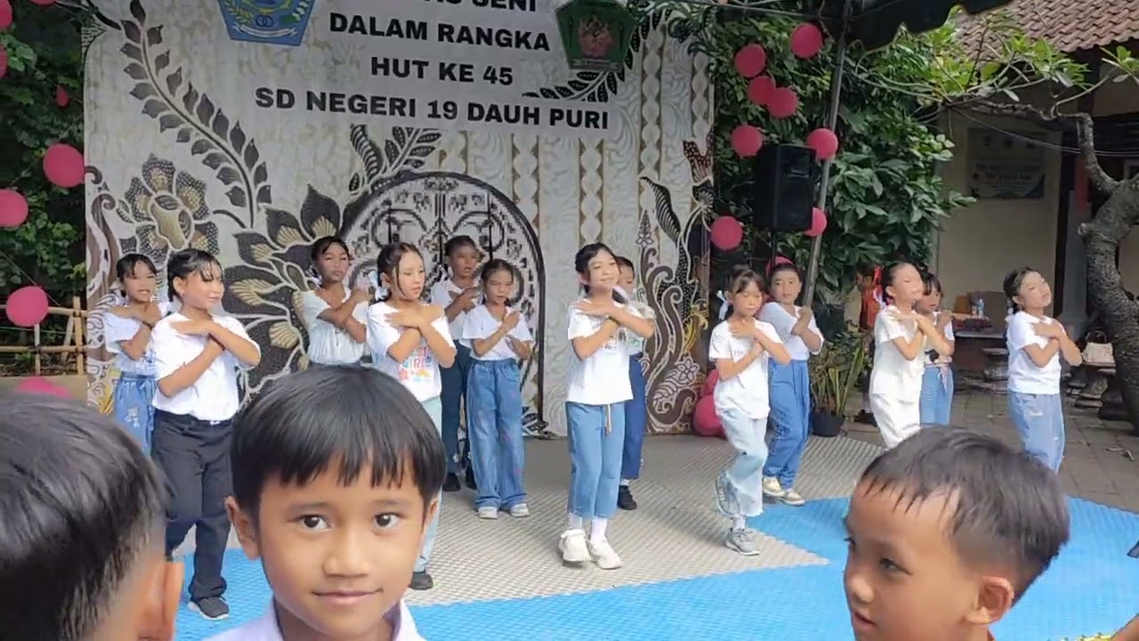 Dance Banana Cha Cha HUT 45 SDN 19 Dauh Puri