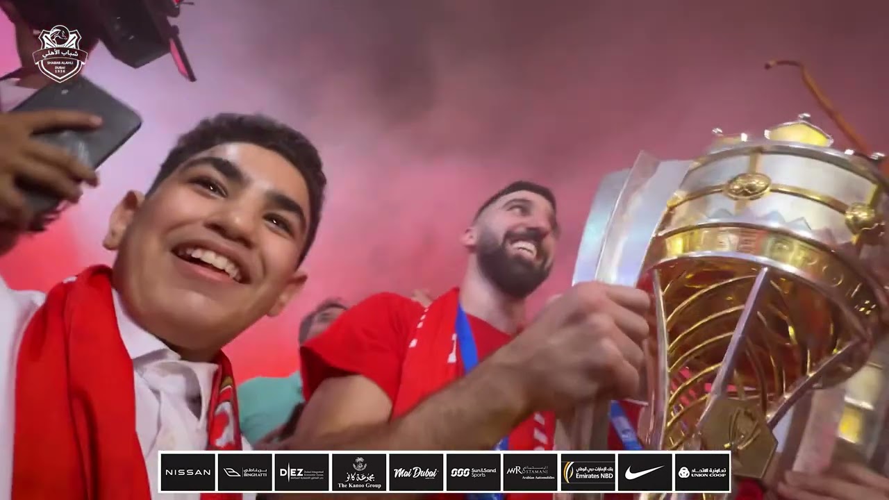 سلام سلام  يالاحمر سلام .. من كوكب دبي للقمر .. رباعية تليق بالكيان