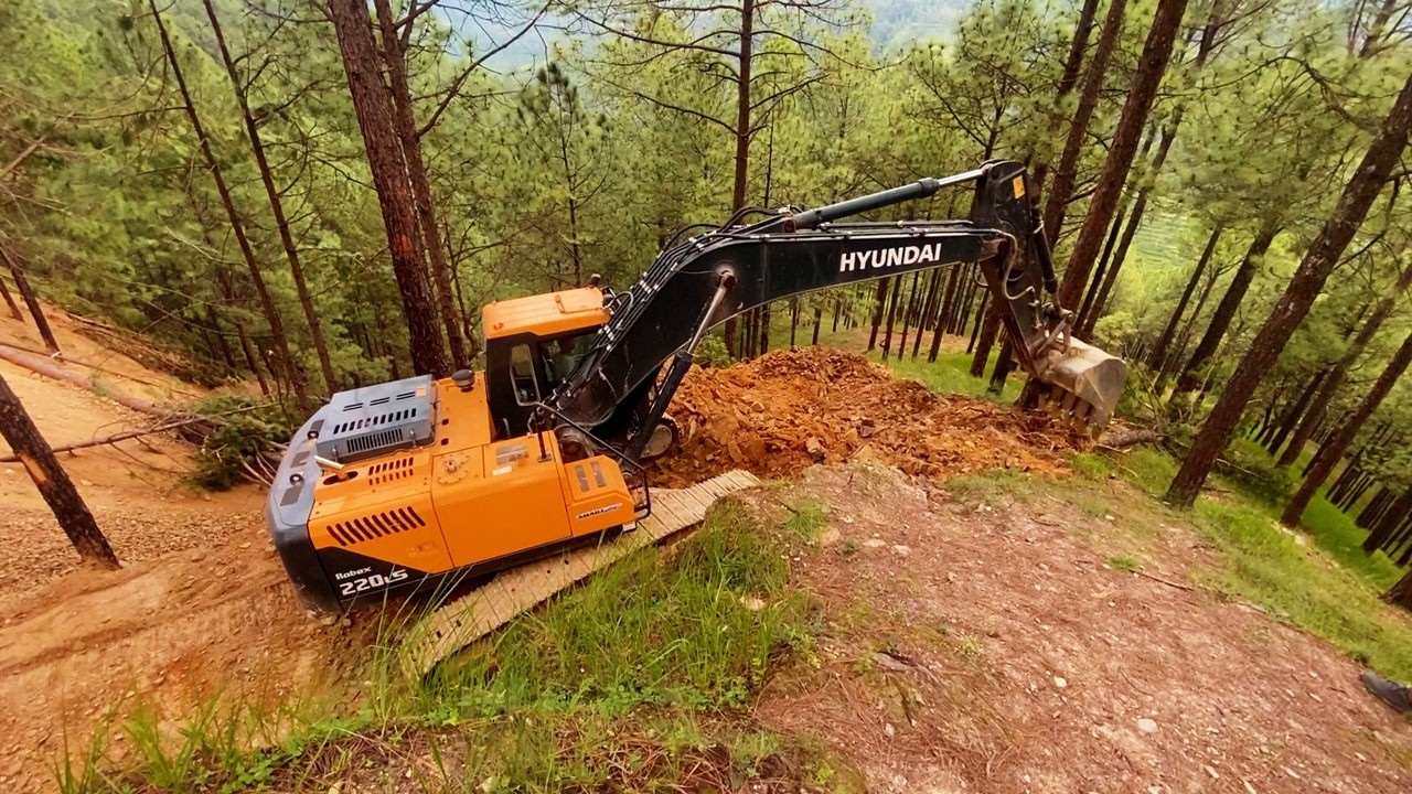 Excavator Making Mountain Jungle Road | Extreme Road Construction in Wild Terrain