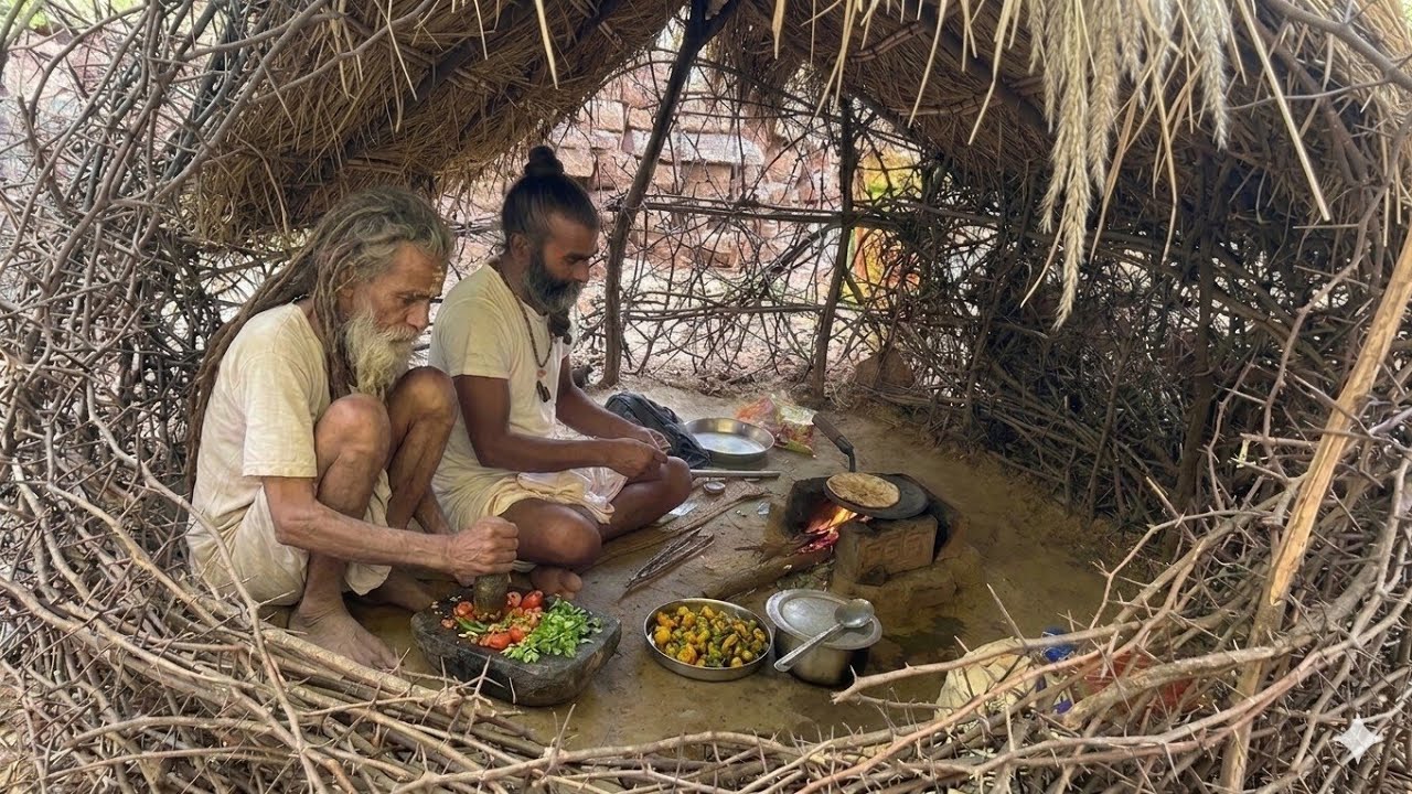 बीहड़ में सिद्ध बाल बैरागी बाबा की कुटिया में बाजरे के टिक्कड़ आलू टमाटर पहाड़ी पत्तों का साग