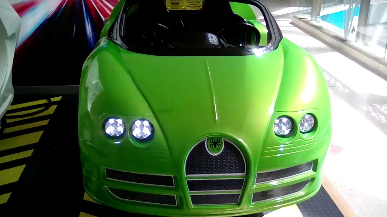 Jolly roger green Spydero kiddie ride