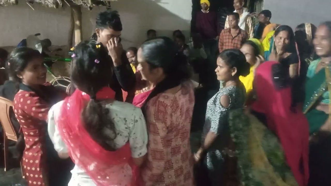 लाली लाली लुगरा ह तोर | lali lali lugra ha tor patar patar kanhiya ha tor | chhattisgarhi geet dance