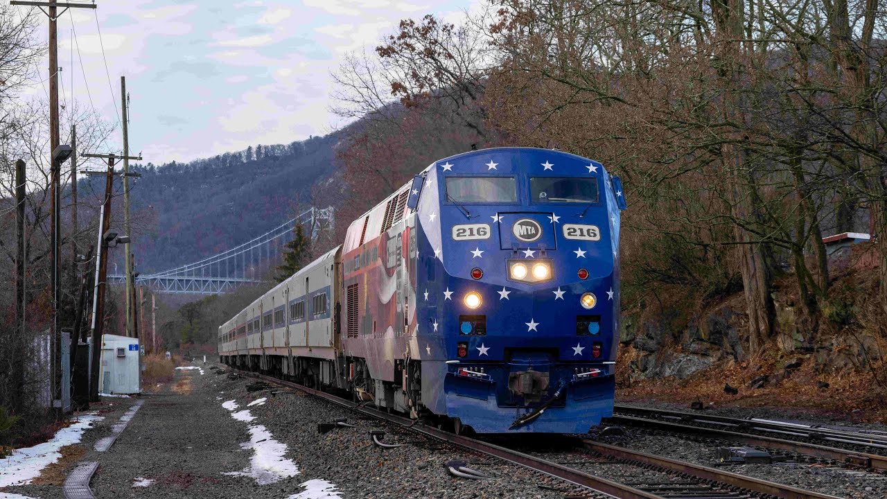 Metro North and Amtrak morning action at Manitou and Garrison