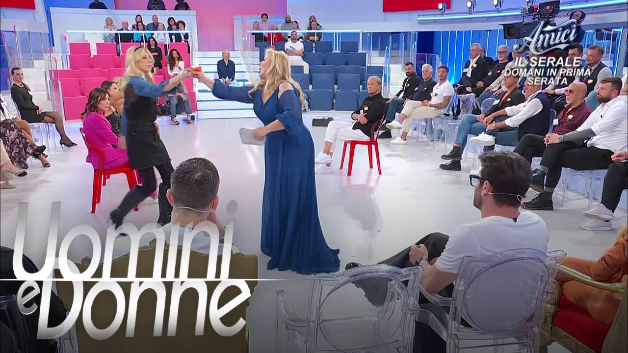 Uomini e Donne, Trono Over - Un antistress per Tina