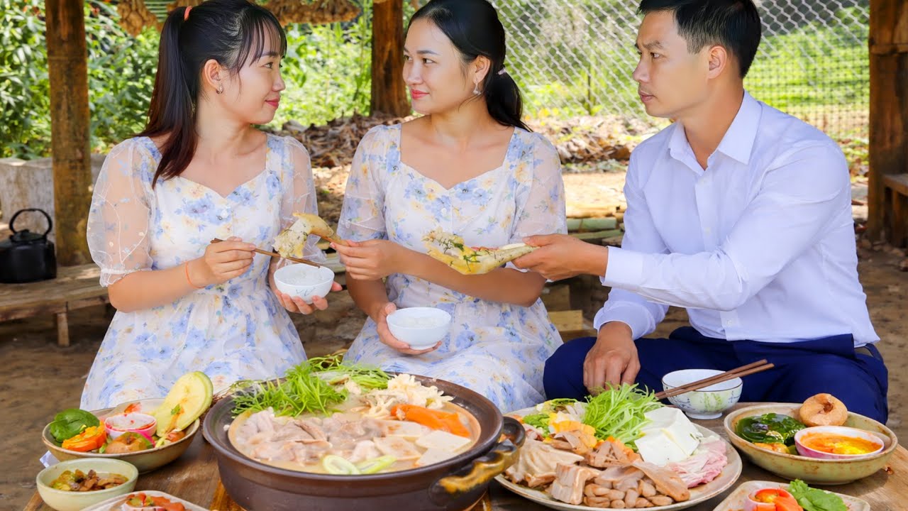 Prepare a lavish feast with a giant black pork dish – Invite your husband's ex to join us