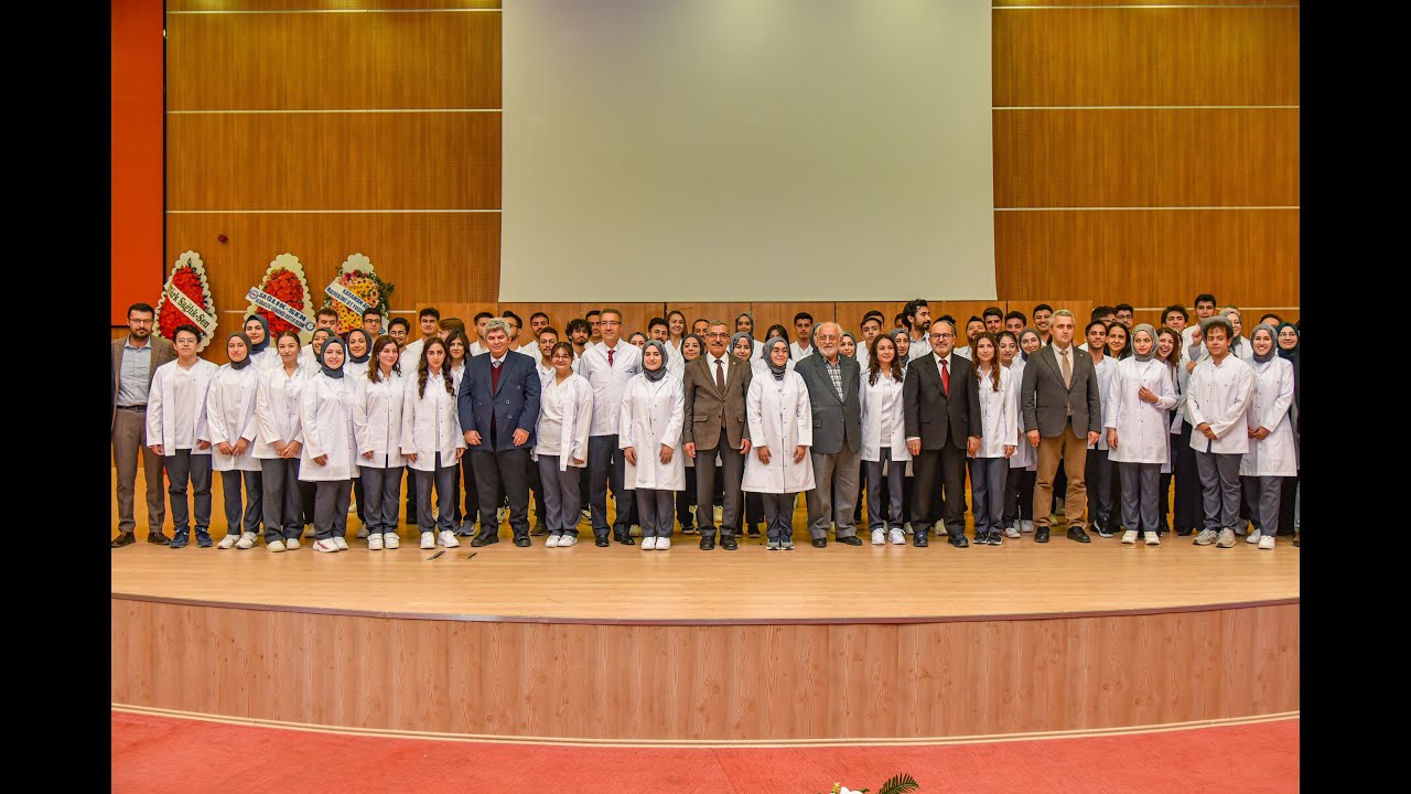 KMÜ' de Genç Diş Hekimleri İçin Beyaz Önlük Giyme Töreni Düzenlendi