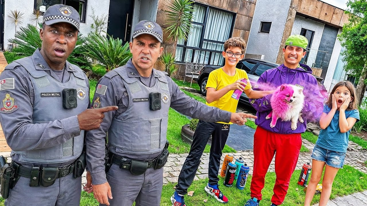 os MENINOS da ESCOLA pintou nosso CACHORRINHO pra ficar igual dos ROSAS