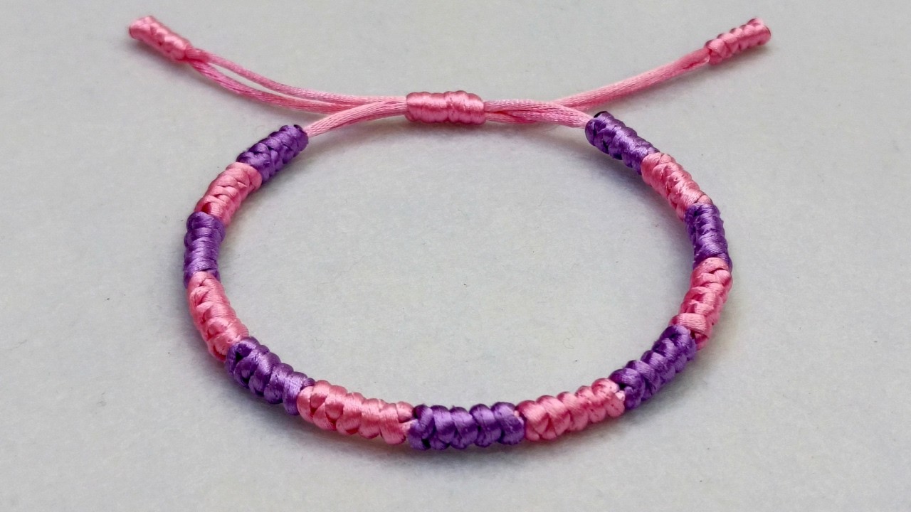 Two Color Snake Knot Bracelet Tutorial: DIY Friendship Bracelet