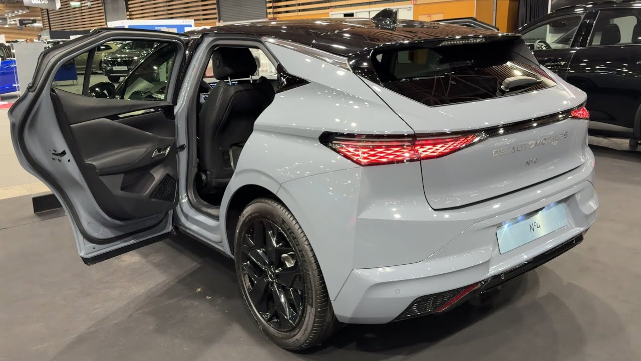 DS No4 2026 FACELIFT - тест на практичность и пространство в багажнике