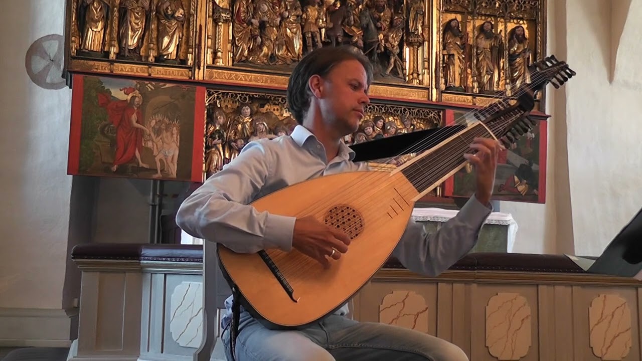 Silvius Leopold Weiss- Ciacona in D Major. Magnus Andersson- 13 course Baroque lute