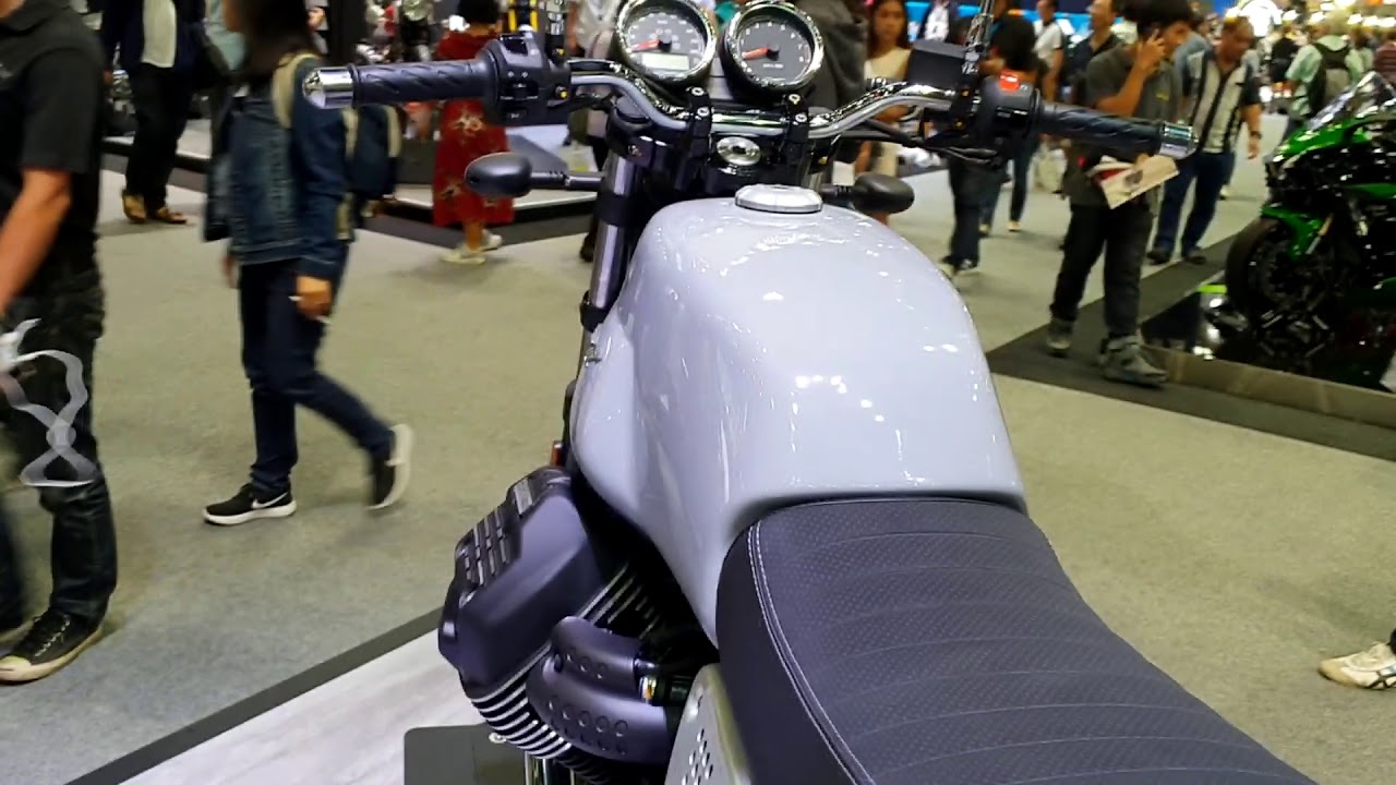 Moto Guzzi V7iii milano 2019