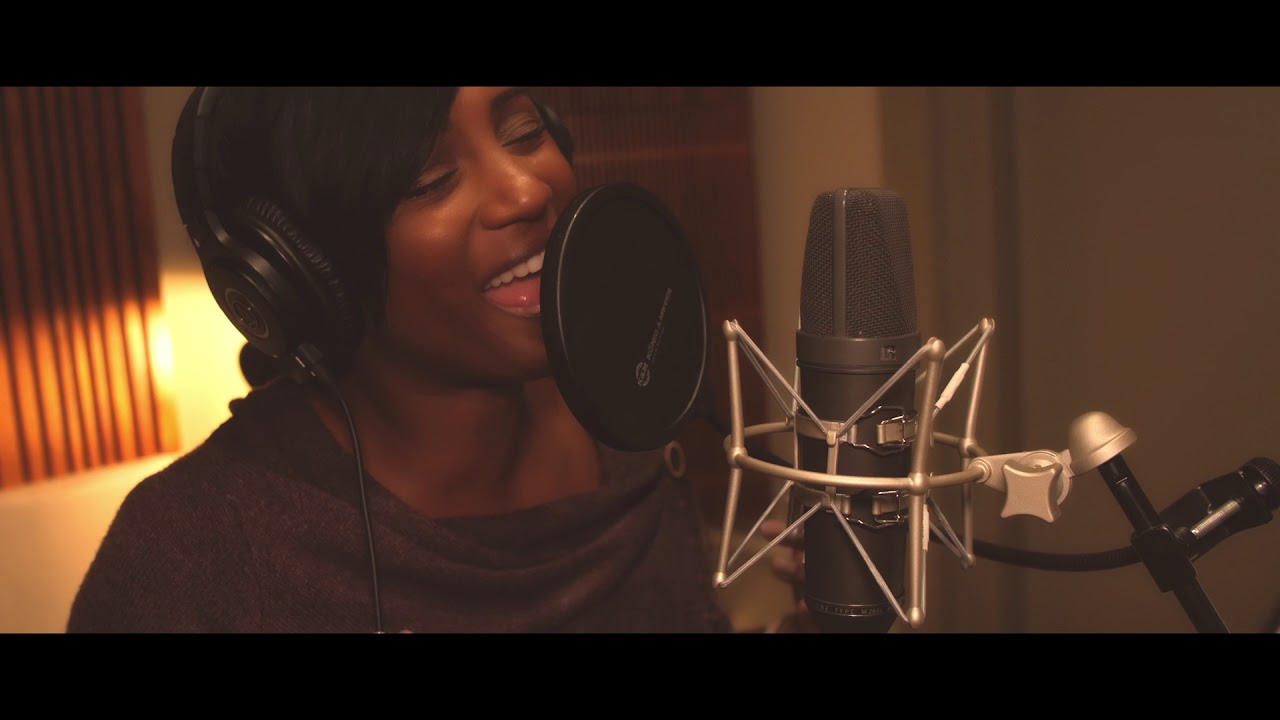 Edsilia Rombley - Weak (Official Video)