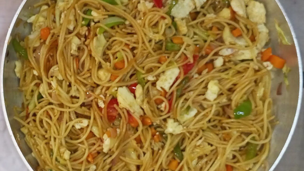 stir fry spaghetti/Ghanaian popular street food