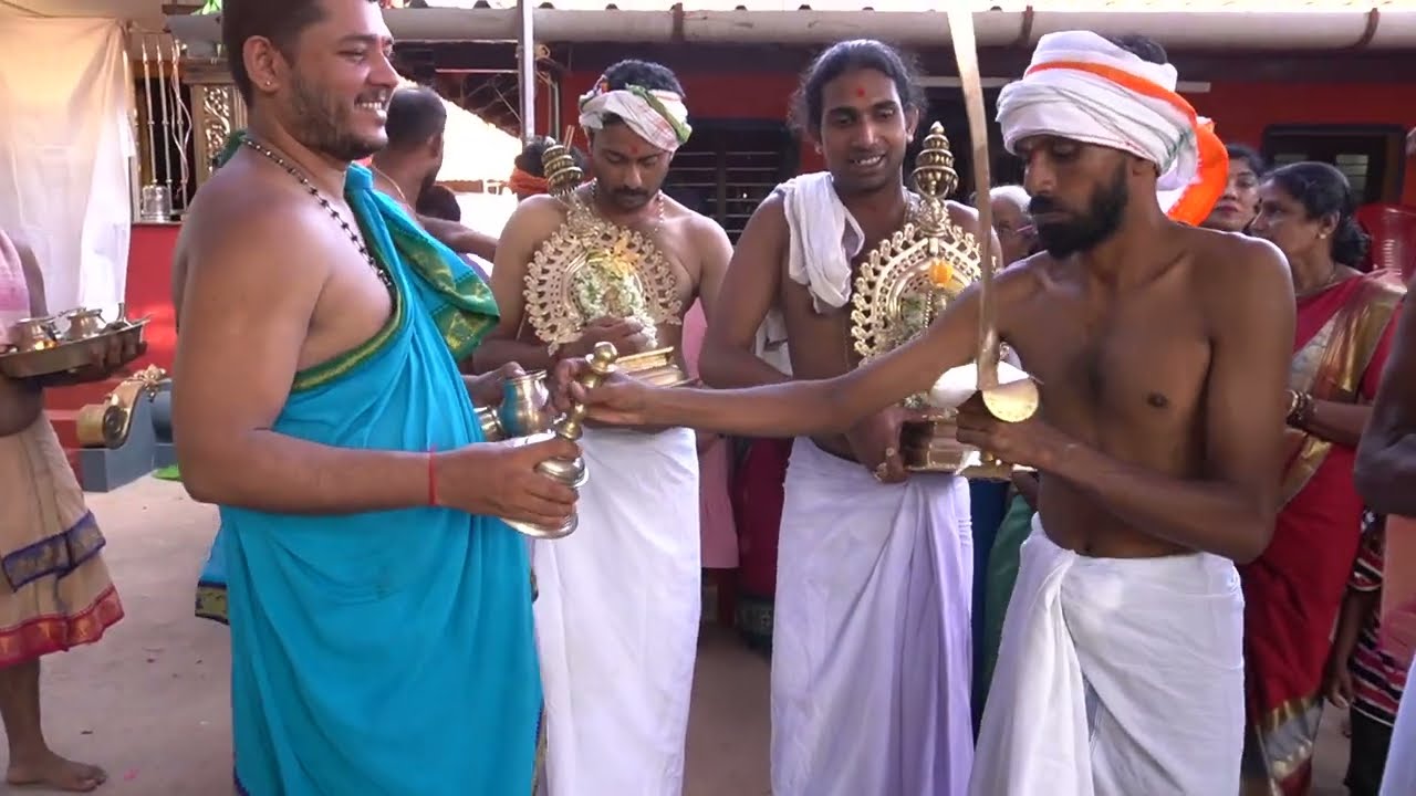 ಶೀ ಕಲ್ಲುರ್ಟಿ ಪಂಜುರ್ಲಿ ದೈವಗಳ ಪುನರ್ ಪ್ರತಿಷ್ಠೆ ಕಲಶಾಭಿಶೇಕ | ಕುದ್ರು ಉರ್ವ