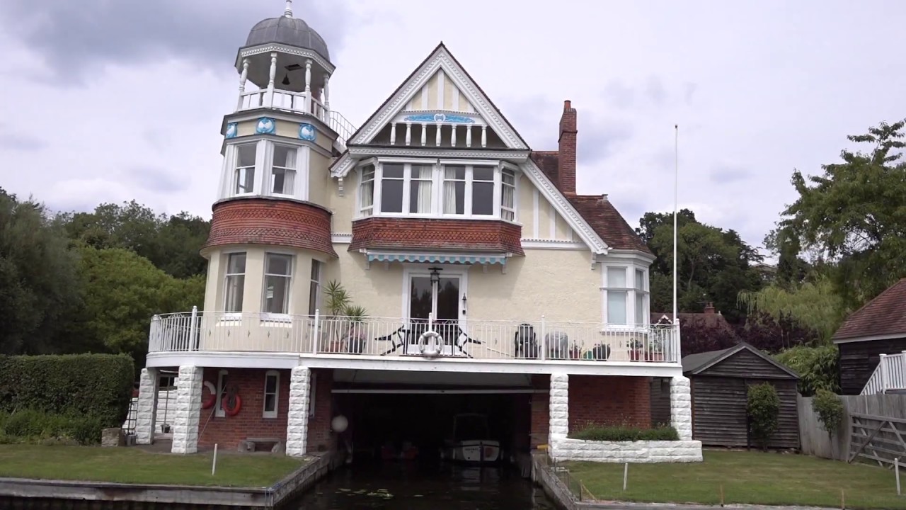 From Reading to Goring in a narrowboat, on the Kennet and the Thames