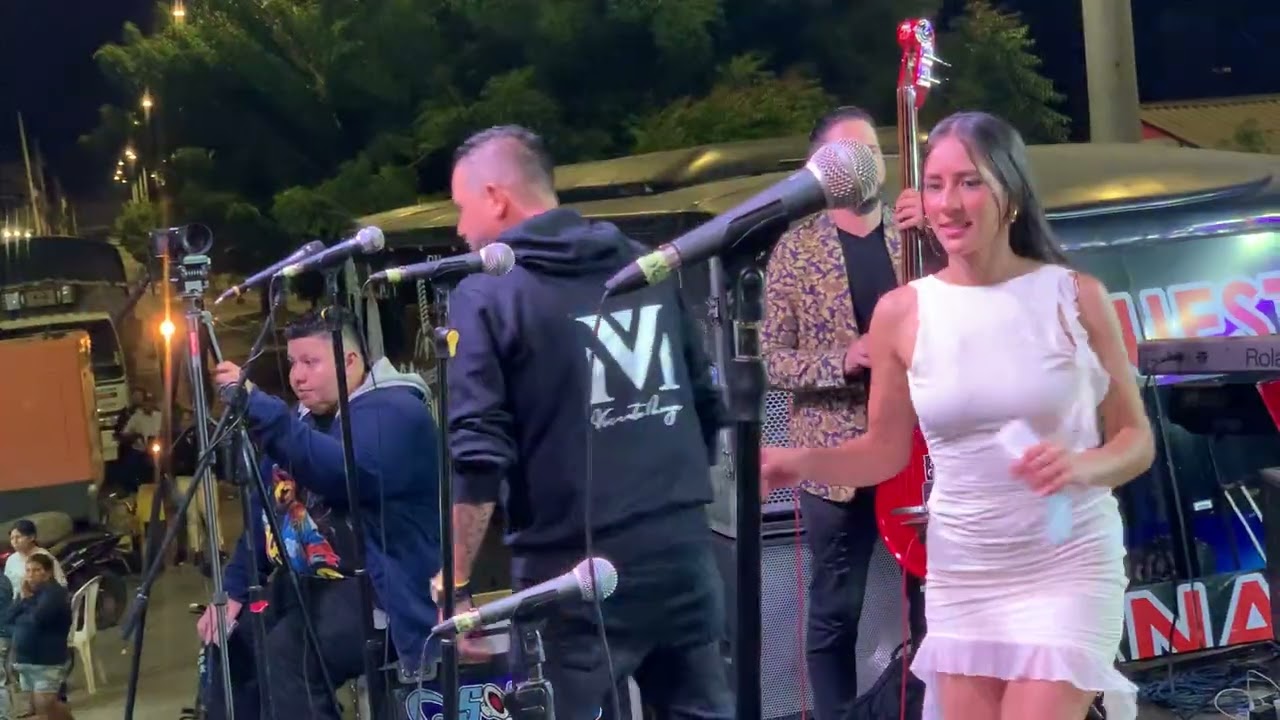 Orquesta manaba en santa rosa de salina junto al tumba casa sonido Mendez 😂