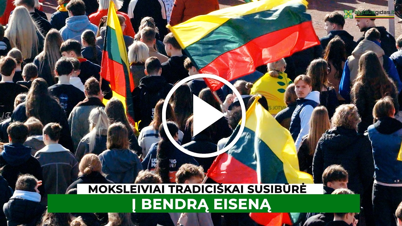1990 žingsnių pasitinkant Kovo 11-ąją: Alytaus moksleiviai tradiciškai susibūrė į bendrą eiseną