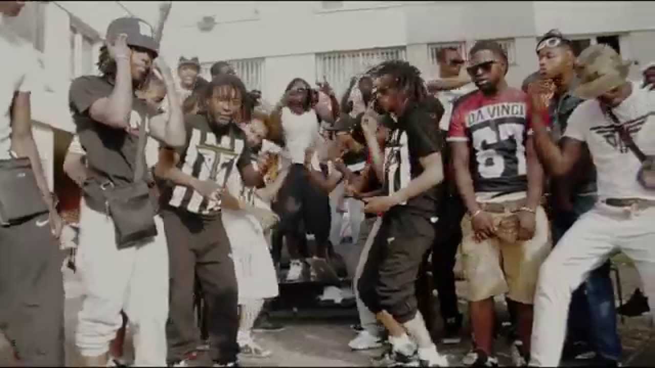 Ixzo -  Drugs and Money (Clip Officiel)