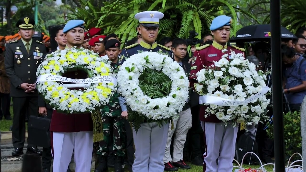 Presiden Prabowo Pimpin Prosesi Pemakaman Jenderal TNI (Purn) Try Sutrisno