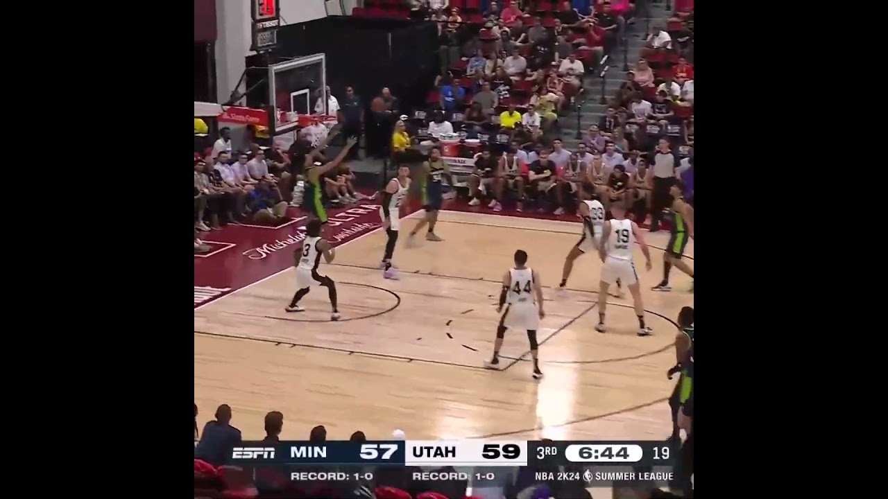 Josh Minott alley oop at summer league