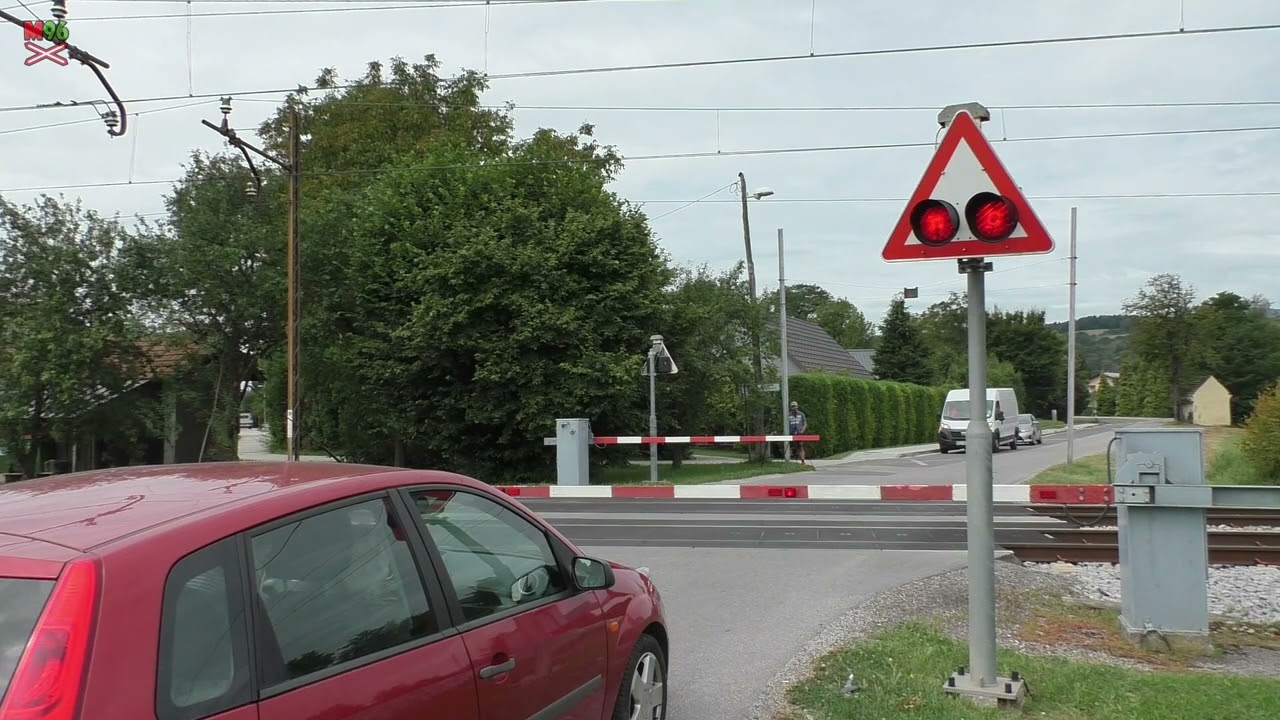 Železni&scaron;ki prehod Hotinja vas (SLO) - 6.8.2024 / Železničn&iacute; přejezd / Slovenian railroad crossing