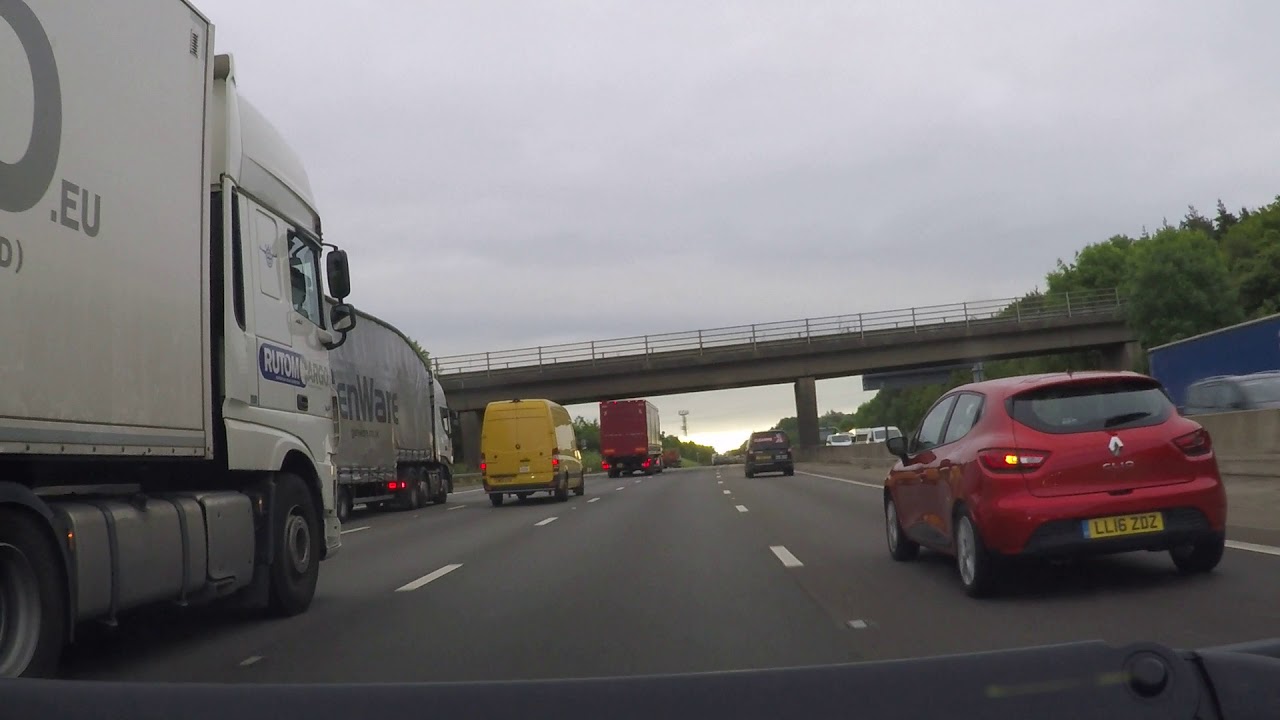 UK Motorways - M25 E J26 A121 Waltham Abbey