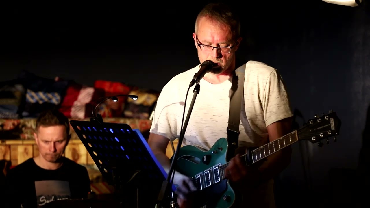 Ostrov - Púpavy (live session)