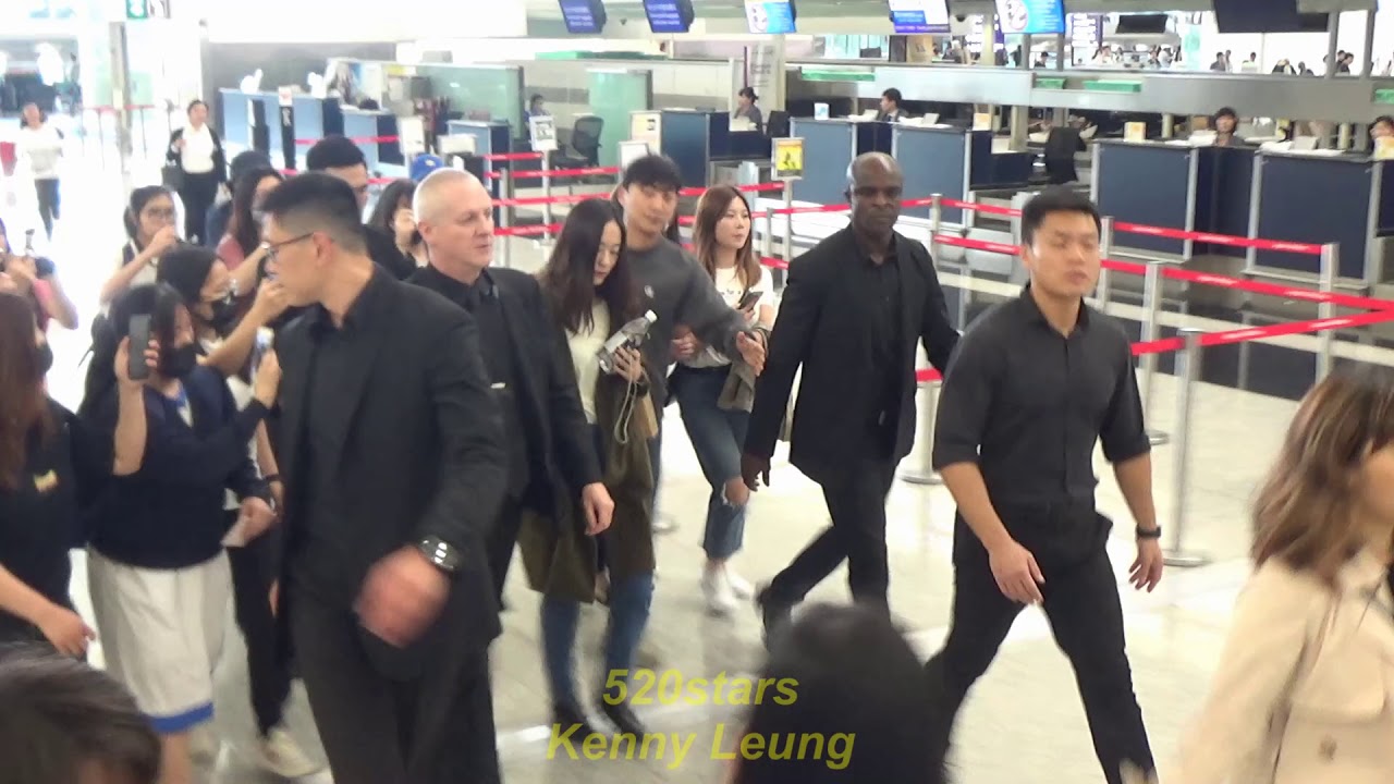 f(x) - Krystal(크리스탈) Hong Kong Airport Departure to Incheon 20190322