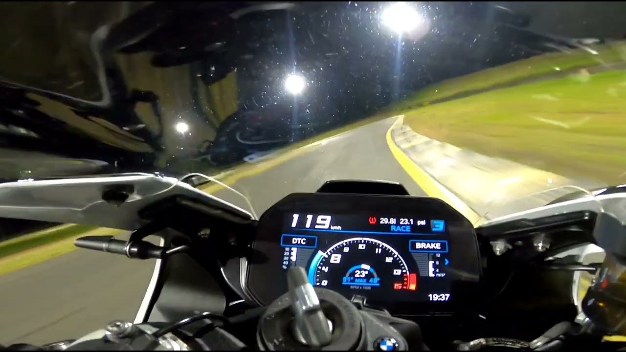 SMSP - 19 May 2022 - NightShift - Eastern Creek laps at night on a S1000RR