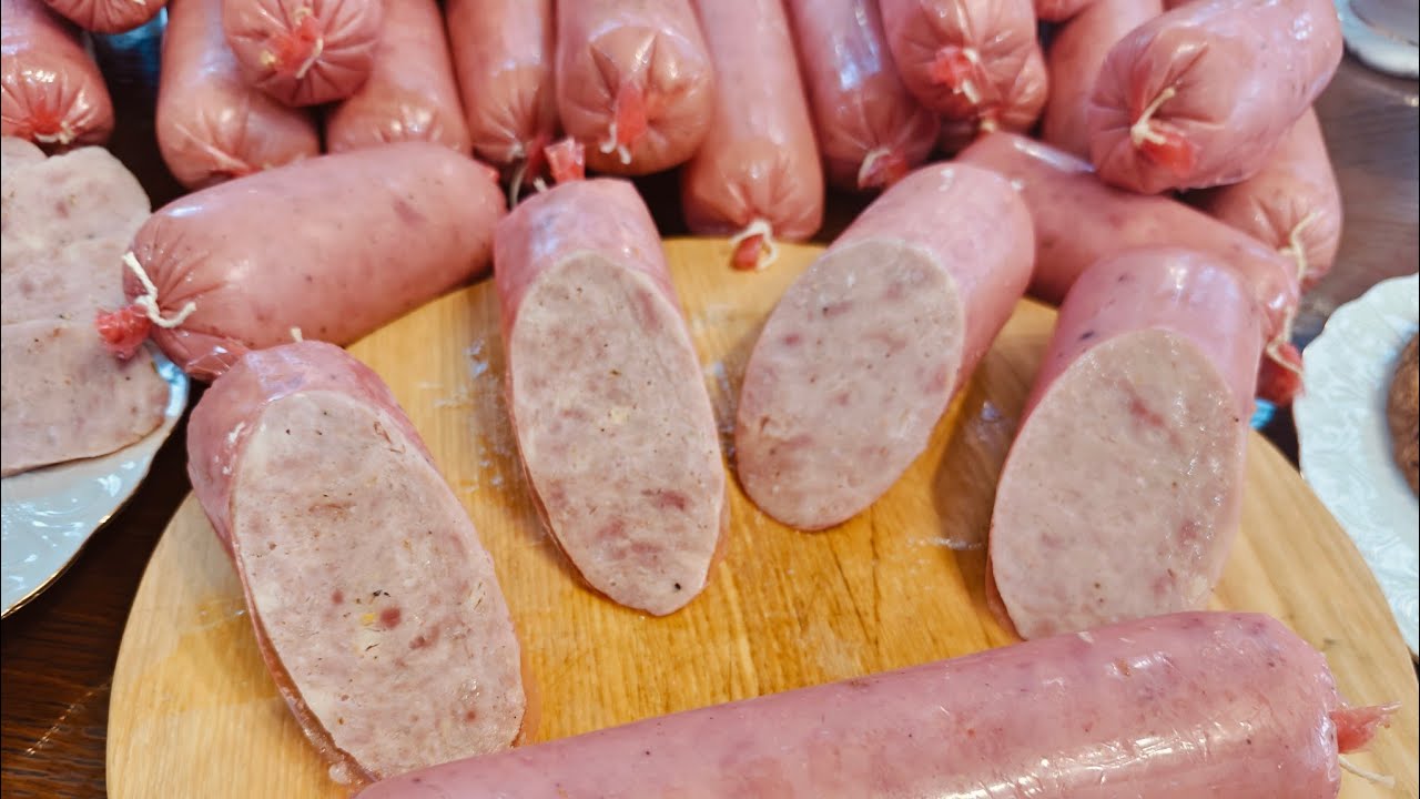 Salam de casă Bio Natural fara adausuri. Perfect pentru sănătate noastră.