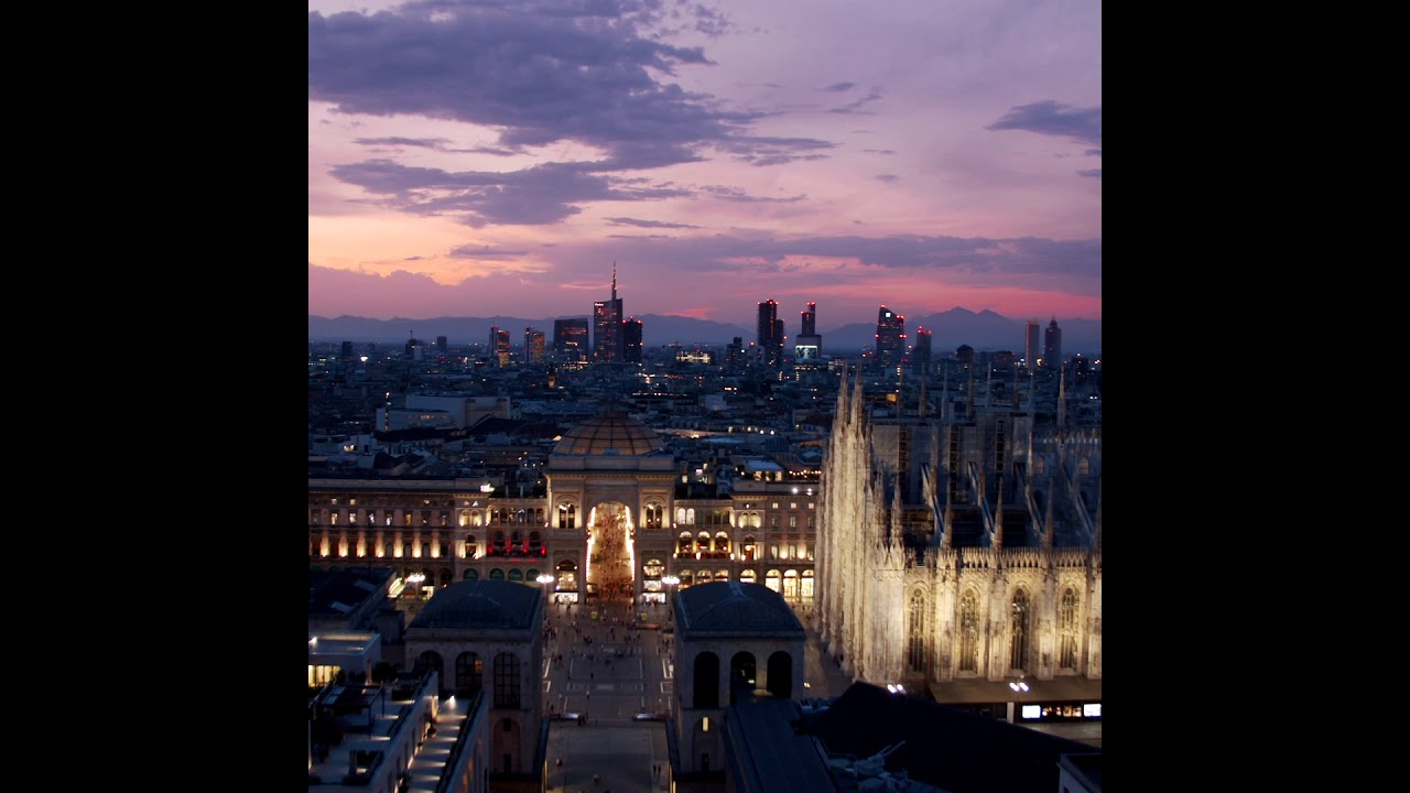 easyJet - A 3 minute escape to a city at night