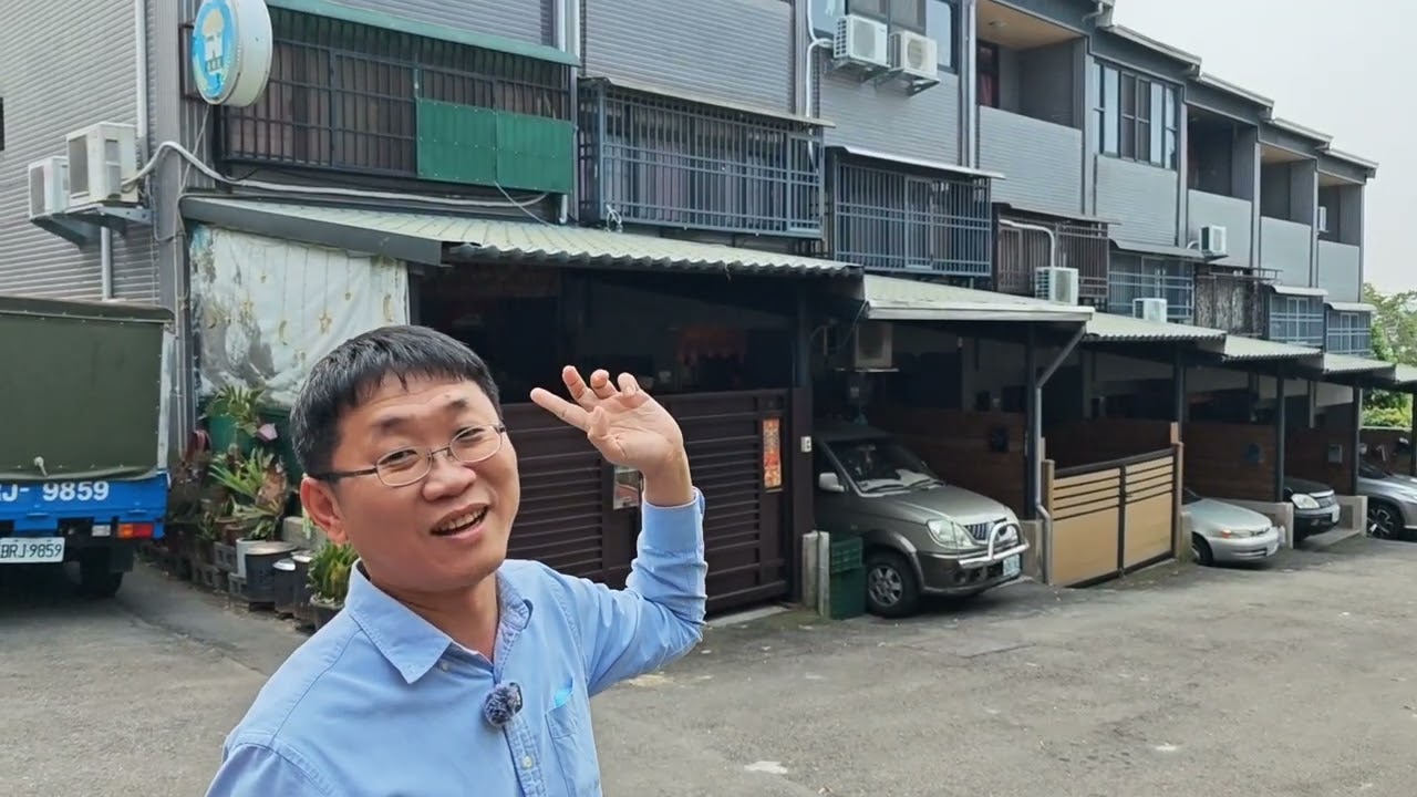 398萬買台中東勢近石岡市區10米面寬門口停車66方正地坪稀有雙透天有側院有後院邊間採光佳0989905453/0902319088