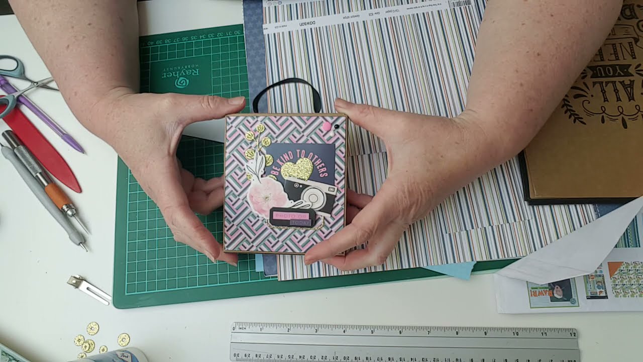 Tuto mini album dans sa boite (rapide et simple) #1