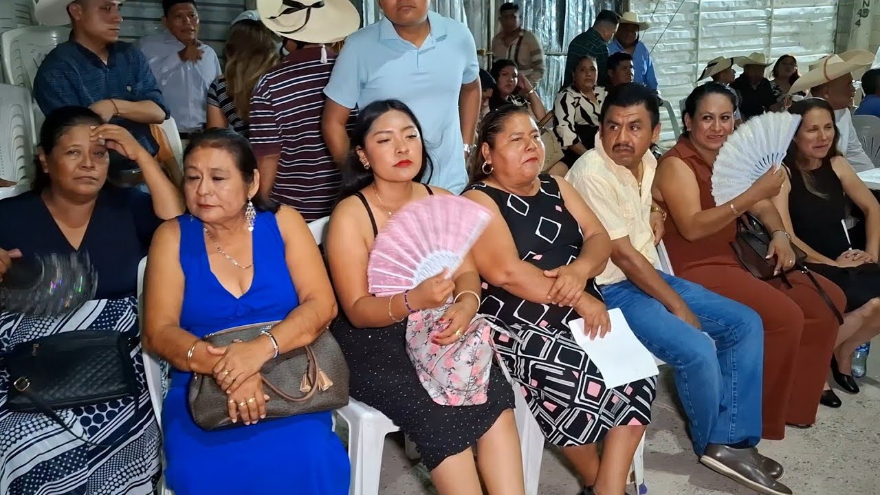 Bailazo con banda hermanos pérez ayá en Morelita gro, guerrero tierra caliente