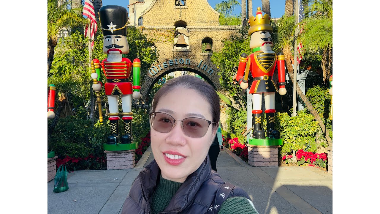 Riverside thành phố của những quả cam - Downtown Riverside có gì?