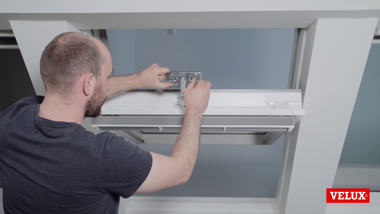 Replacement of lock casing on VELUX roof window GGU (V22)