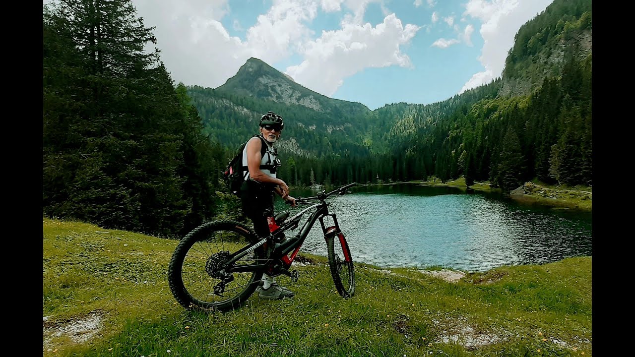 Val Algone, Lago di Valagola.