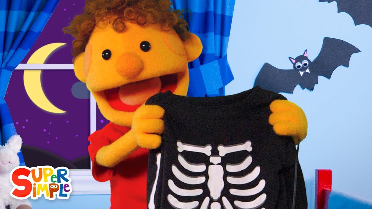 This Is The Way We Trick Or Treat | featuring The Super Simple Puppets