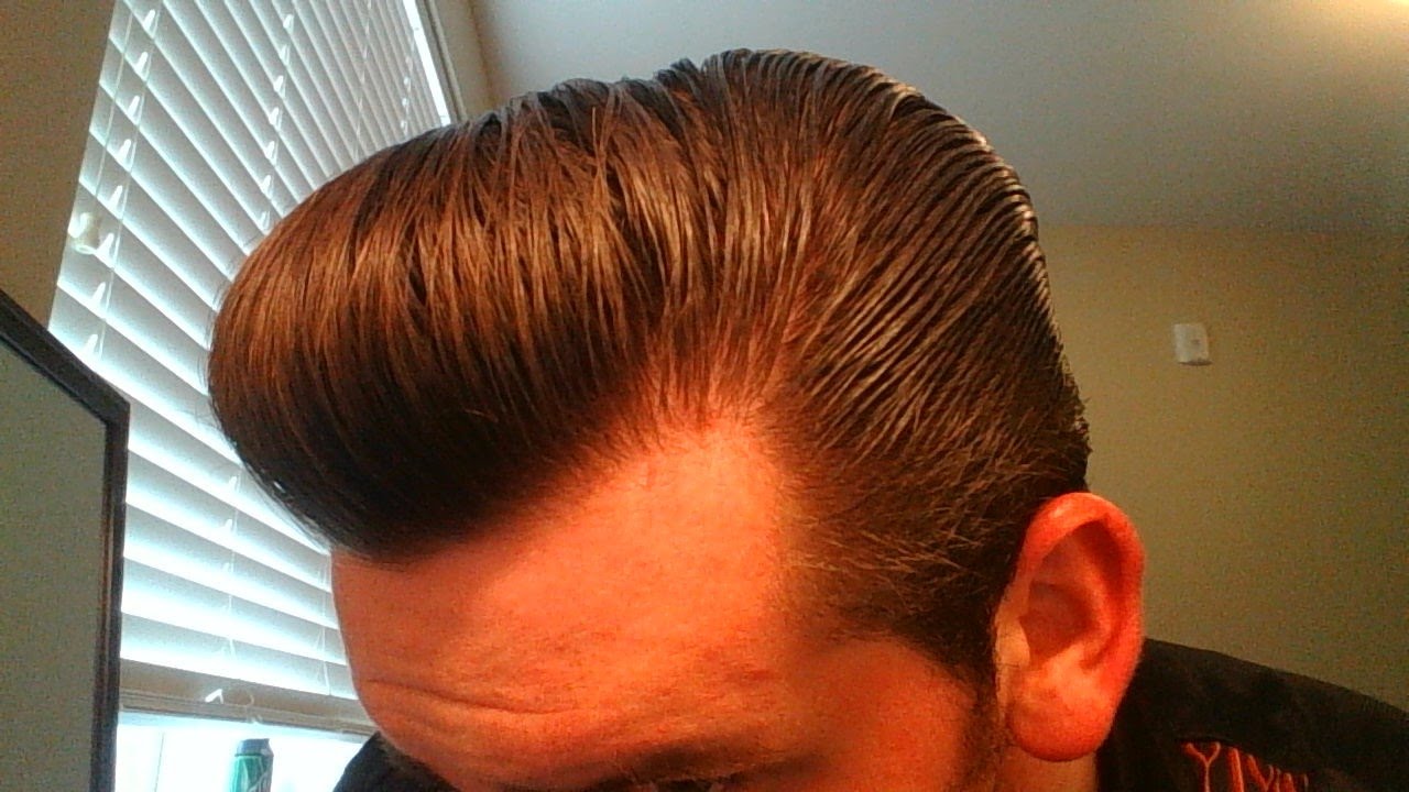 Как уложить пышную прическу «помпадур» на густых волнистых волосах. Murray's Pomade