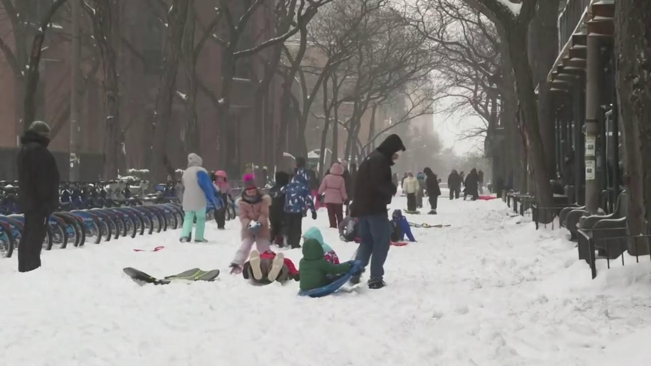 LIVE: Freezing temps, heavy snow expected in central and eastern US