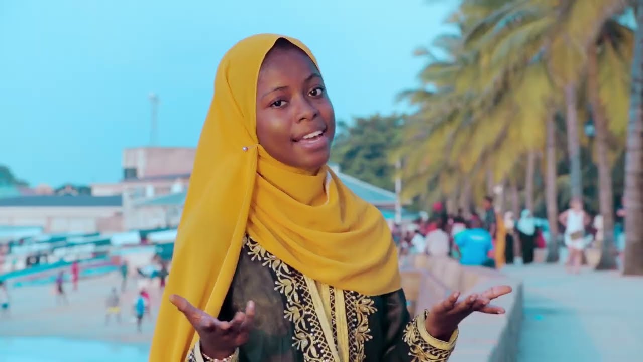 Asya Mamii_Hongera Doctor Mwinyi_Official Video Qaswida